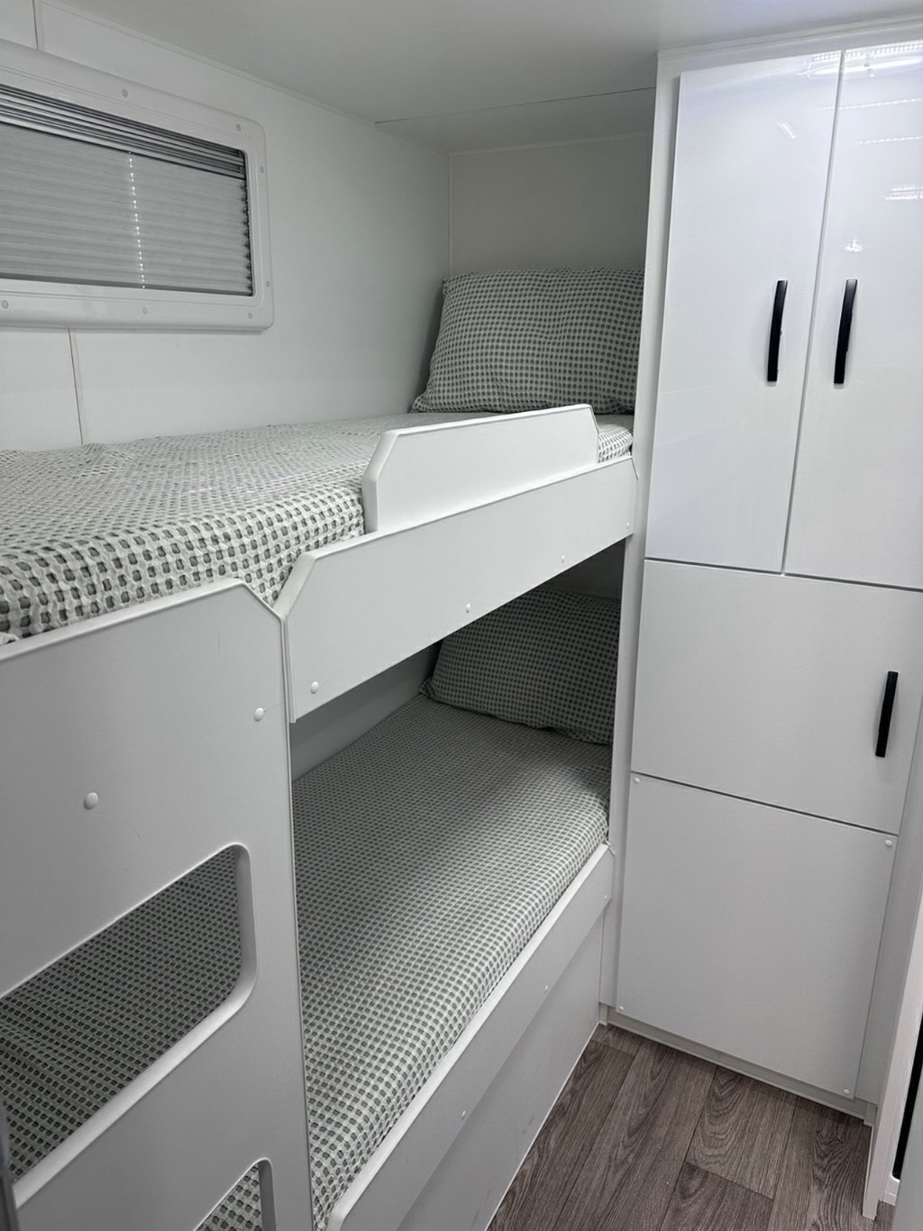 NEW 2026 LEADER CARAVANS GOLD LE CARAVAN 2 AXLE