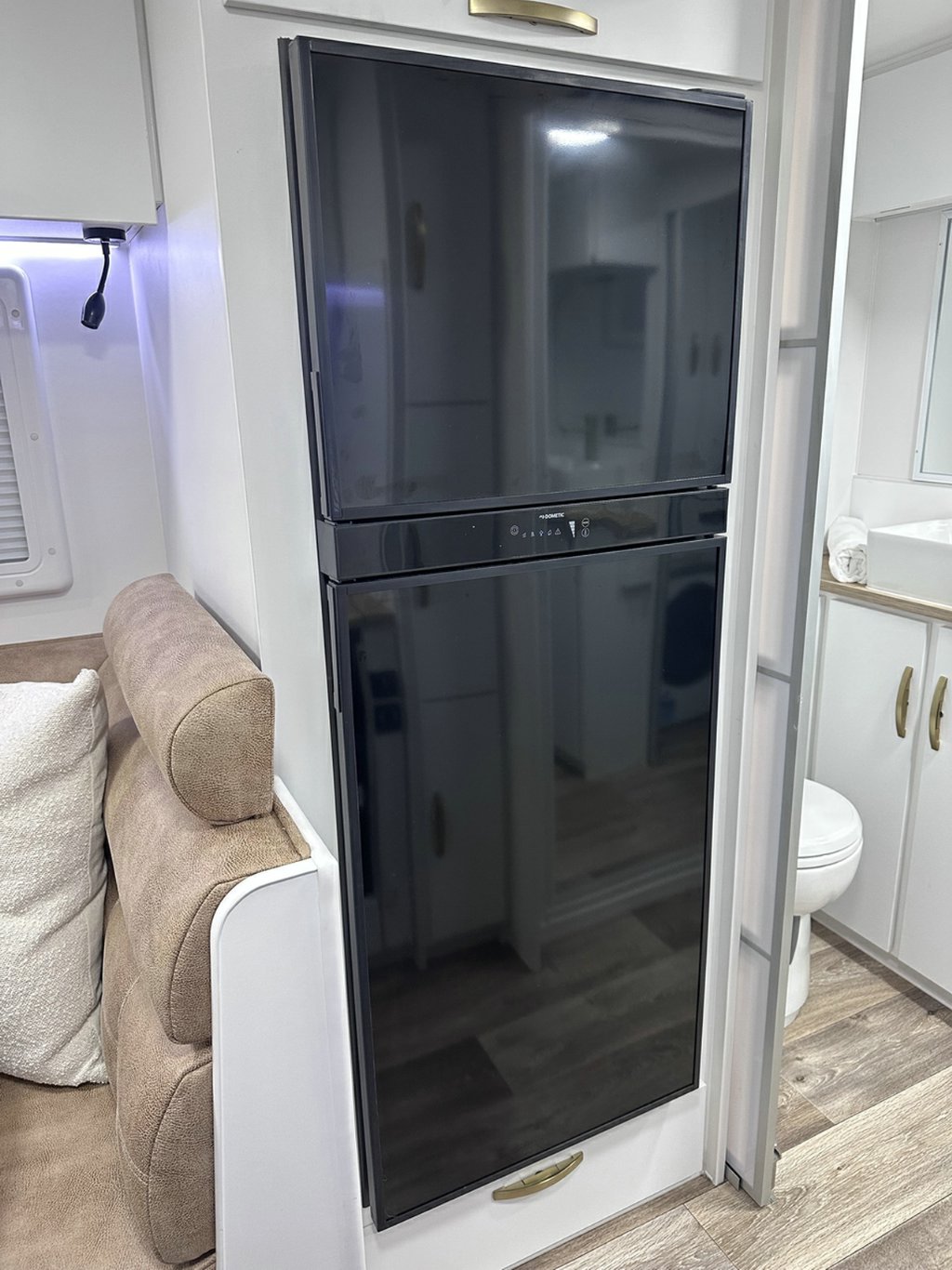 NEW 2026 LEADER CARAVANS GOLD LE CARAVAN 2 AXLE