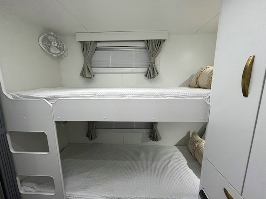 NEW 2026 LEADER CARAVANS XPEDITION CARAVAN 2 AXLE