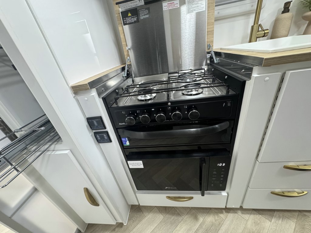 NEW 2026 LEADER CARAVANS GOLD LE CARAVAN 2 AXLE