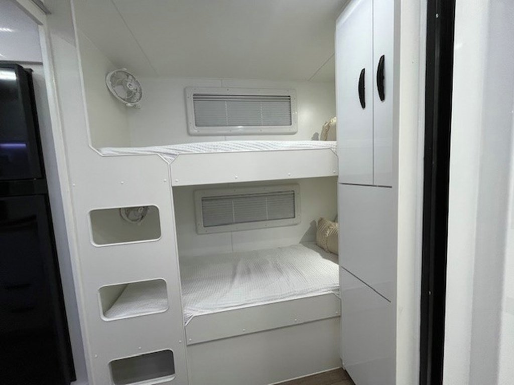 NEW 2026 LEADER CARAVANS GOLD LE CARAVAN 1 AXLE