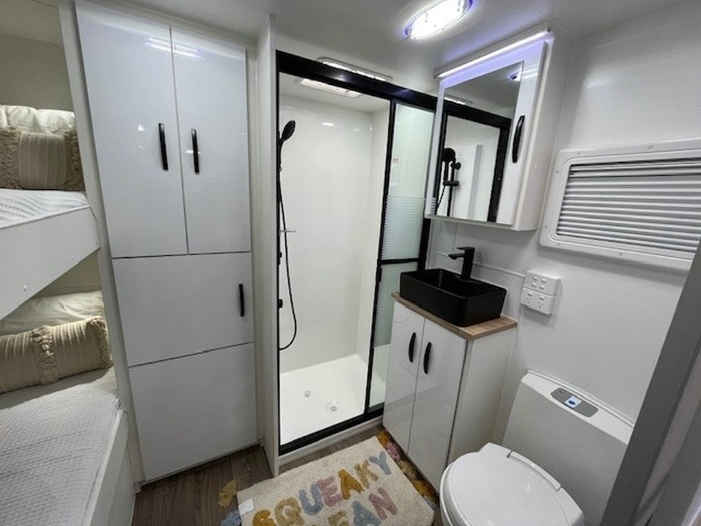 NEW 2026 LEADER CARAVANS GOLD LE CARAVAN 1 AXLE