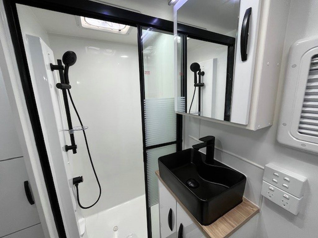 NEW 2026 LEADER CARAVANS GOLD LE CARAVAN 1 AXLE
