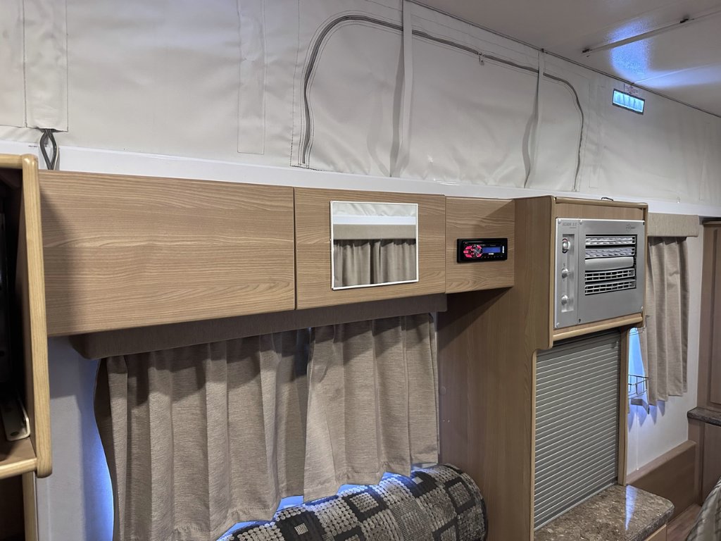 USED 2012 JAYCO STERLING POPTOP 2 AXLE