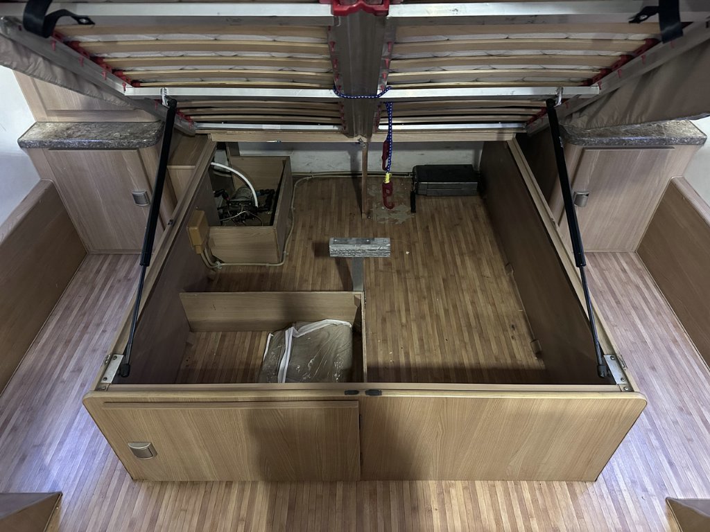 USED 2012 JAYCO STERLING POPTOP 2 AXLE