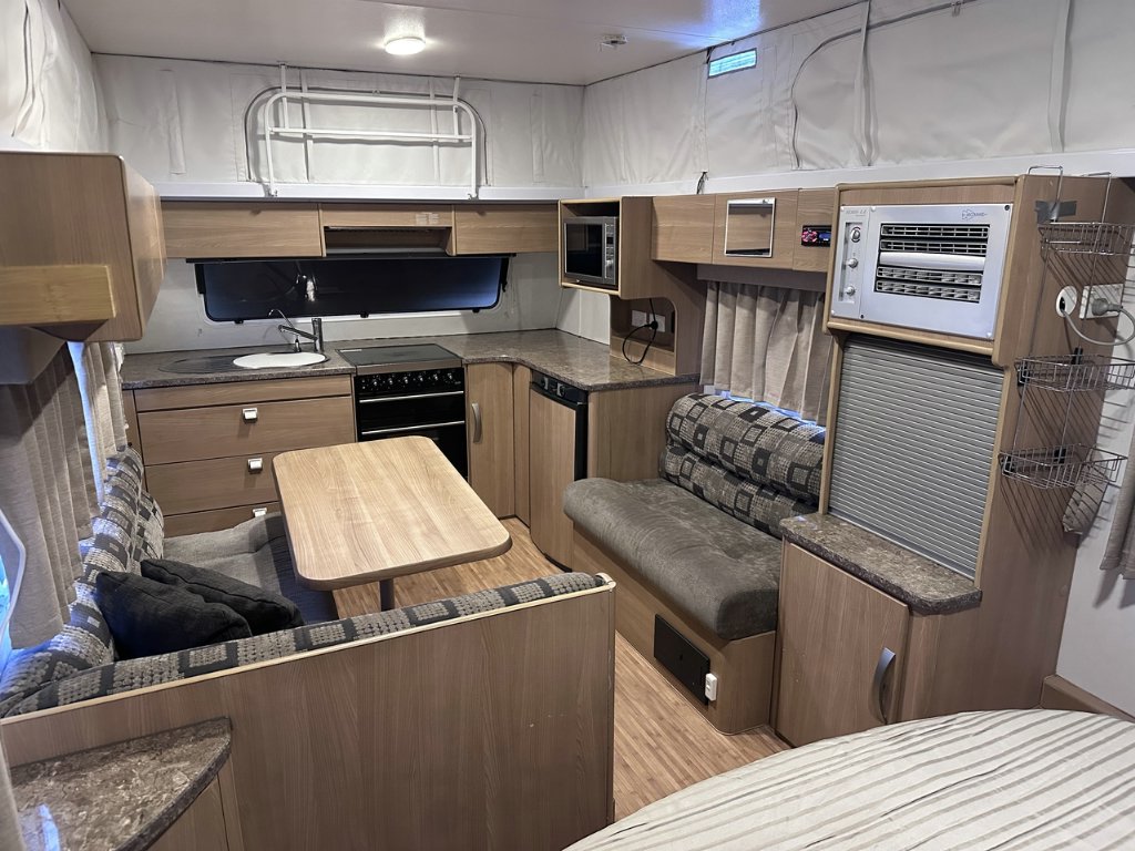 USED 2012 JAYCO STERLING POPTOP 2 AXLE