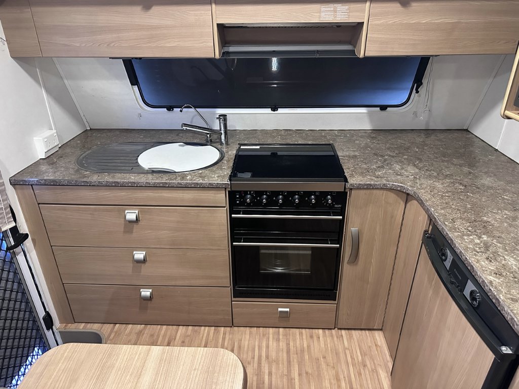 USED 2012 JAYCO STERLING POPTOP 2 AXLE