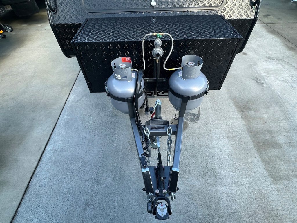 NEW 2026 SUPREME TERRITORY CARAVAN 2 AXLE