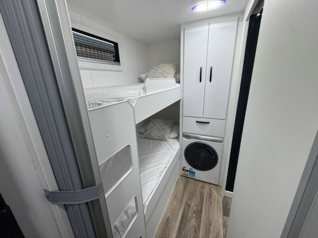 NEW 2026 LEADER CARAVANS GOLD LE CARAVAN 2 AXLE