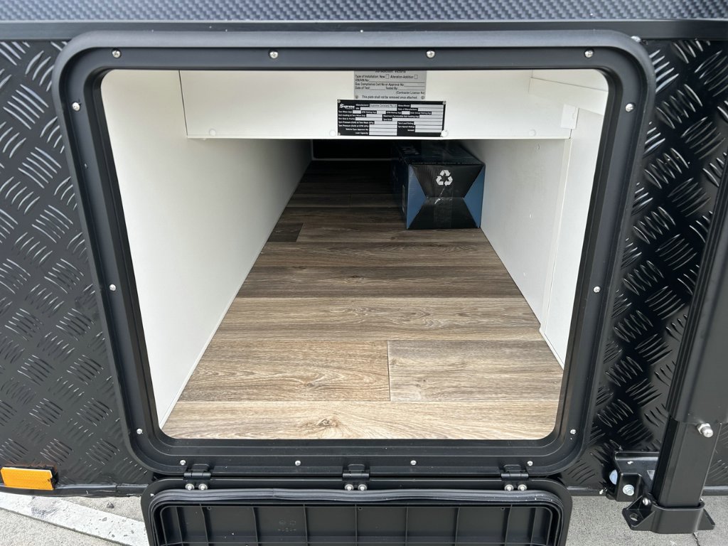 NEW 2026 SUPREME CLASSIC TOURER CARAVAN 2 AXLE