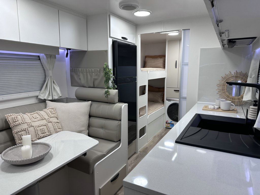 NEW 2026 LEADER CARAVANS XPEDITION CARAVAN 2 AXLE