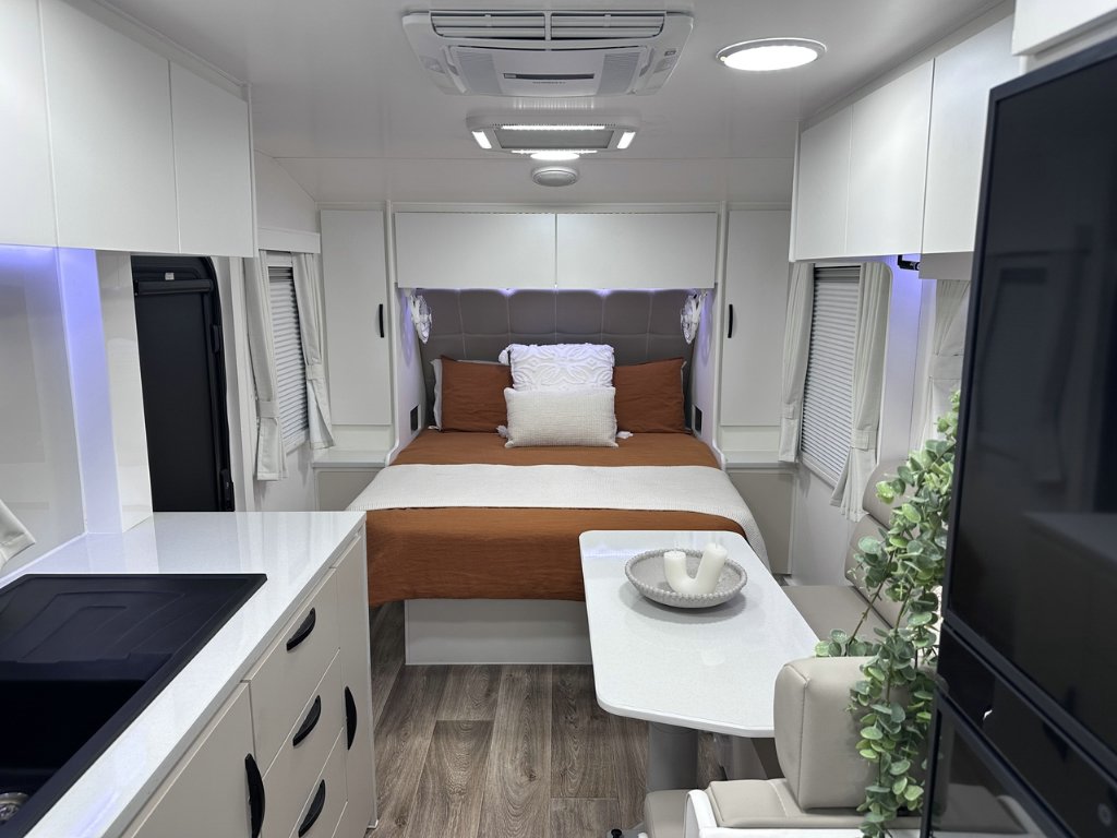 NEW 2026 LEADER CARAVANS XPEDITION CARAVAN 2 AXLE