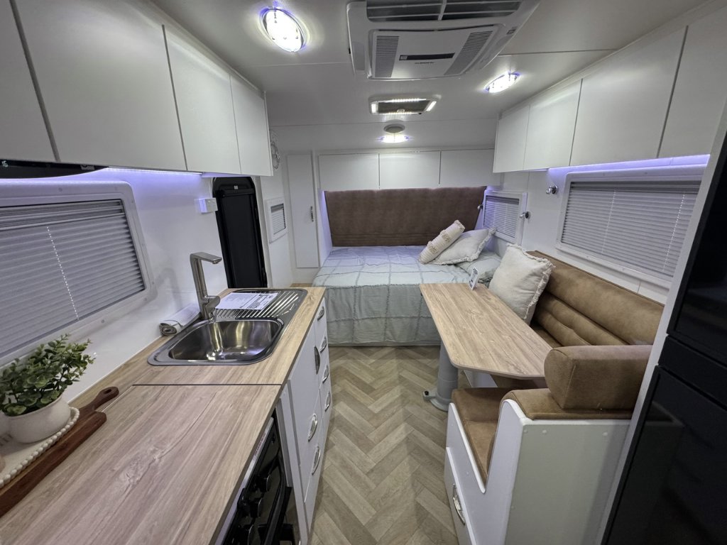 NEW 2026 LEADER CARAVANS GOLD LE CARAVAN 2 AXLE