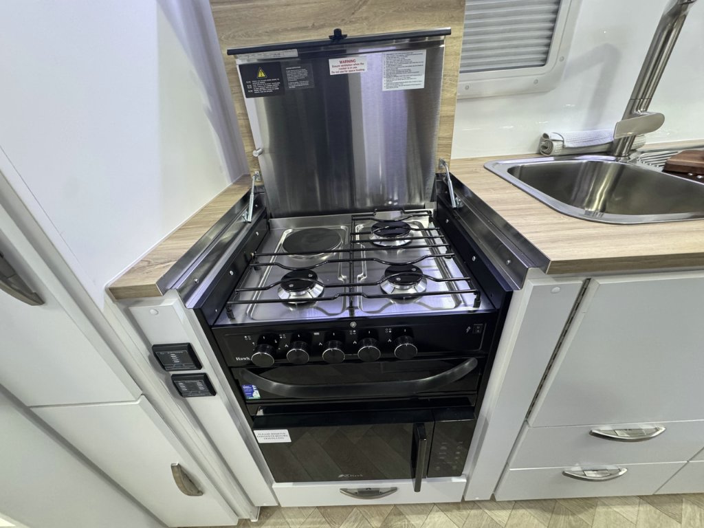 NEW 2026 LEADER CARAVANS GOLD LE CARAVAN 2 AXLE