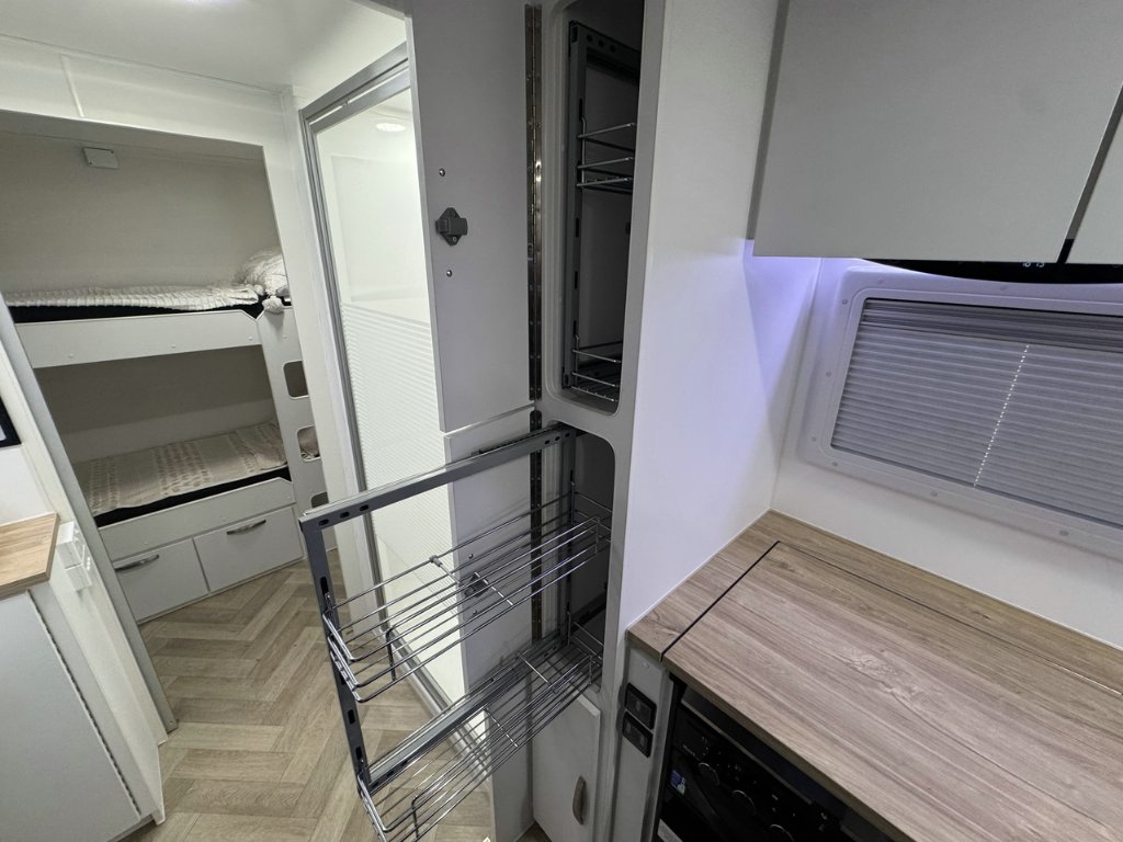 NEW 2026 LEADER CARAVANS GOLD LE CARAVAN 2 AXLE