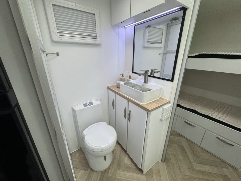 NEW 2026 LEADER CARAVANS GOLD LE CARAVAN 2 AXLE