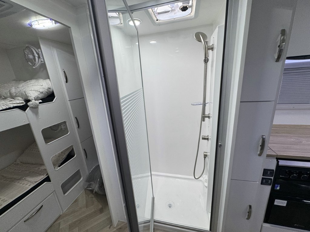 NEW 2026 LEADER CARAVANS GOLD LE CARAVAN 2 AXLE