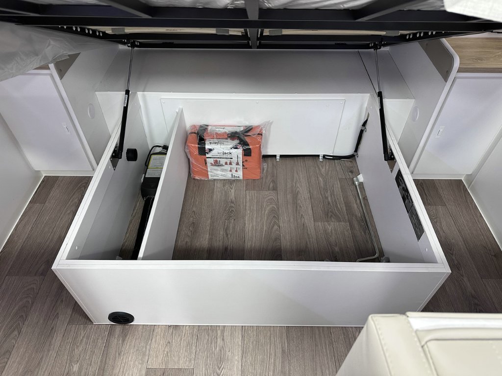 NEW 2026 SUPREME TERRITORY X CARAVAN 2 AXLE
