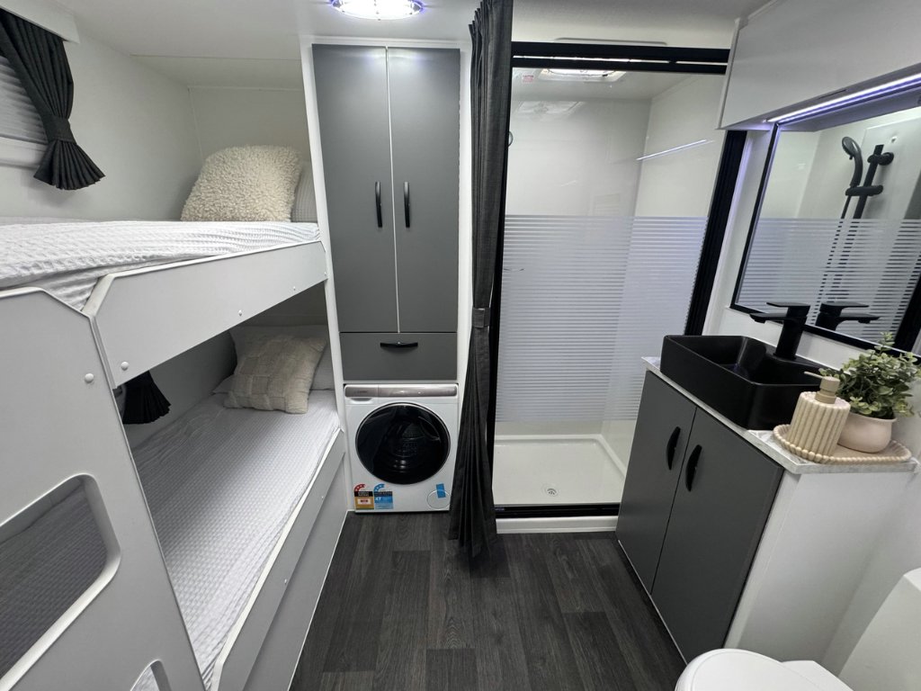 NEW 2026 LEADER CARAVANS XPEDITION CARAVAN 2 AXLE