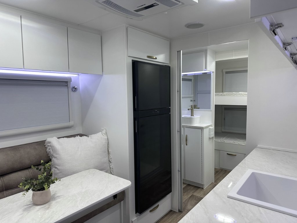 NEW 2026 LEADER CARAVANS GOLD LE CARAVAN 2 AXLE