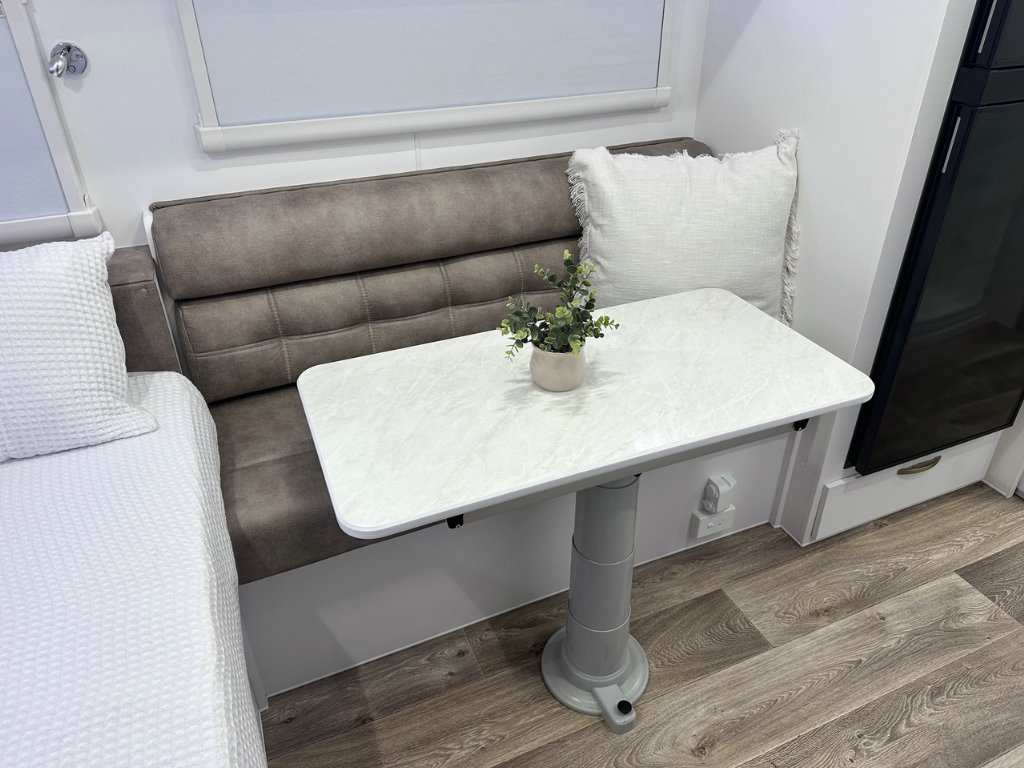 NEW 2026 LEADER CARAVANS GOLD LE CARAVAN 2 AXLE