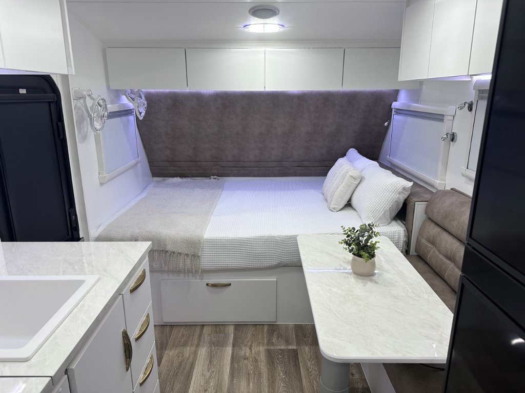 NEW 2026 LEADER CARAVANS GOLD LE CARAVAN 2 AXLE