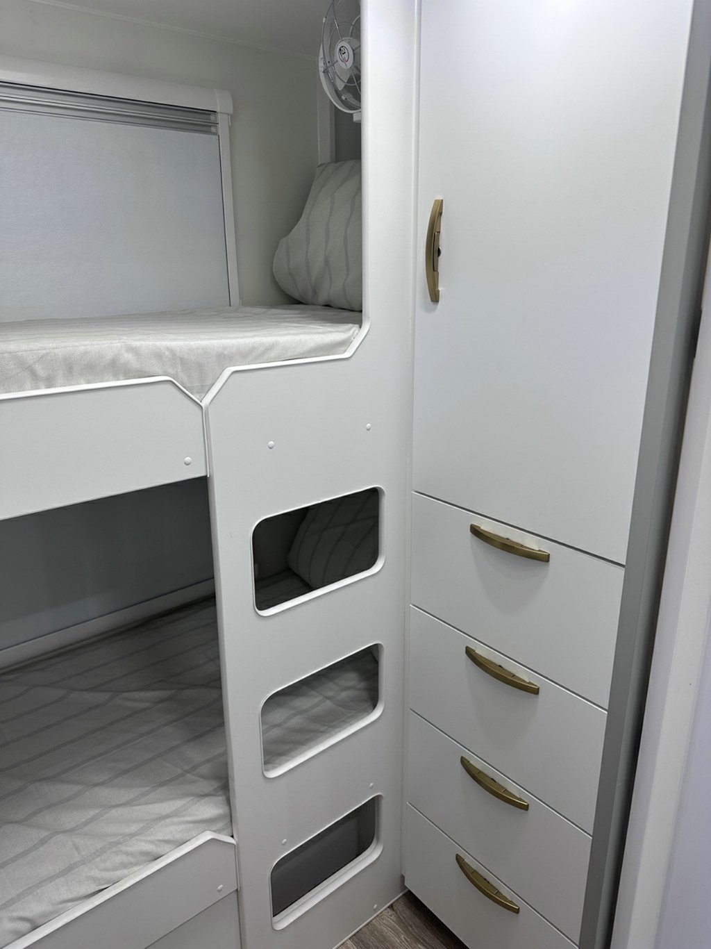 NEW 2026 LEADER CARAVANS GOLD LE CARAVAN 2 AXLE