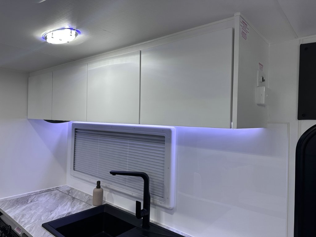 NEW 2026 LEADER CARAVANS GOLD LE CARAVAN 2 AXLE
