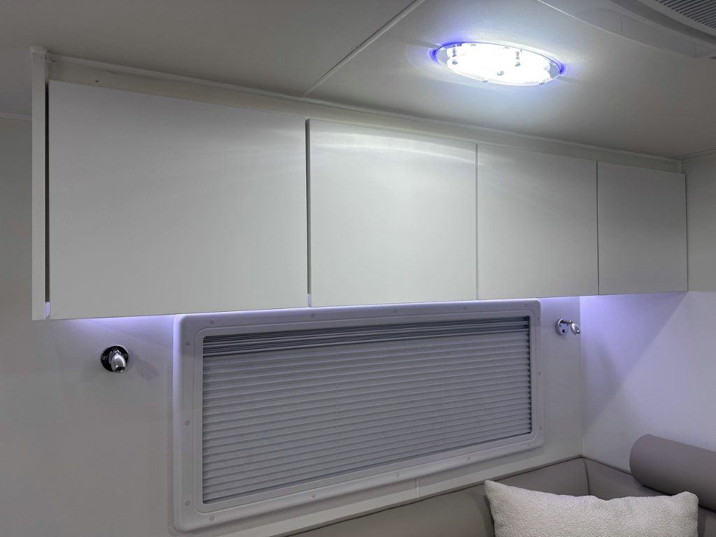 NEW 2026 LEADER CARAVANS GOLD LE DIRT ROADER CARAVAN 2 AXLE