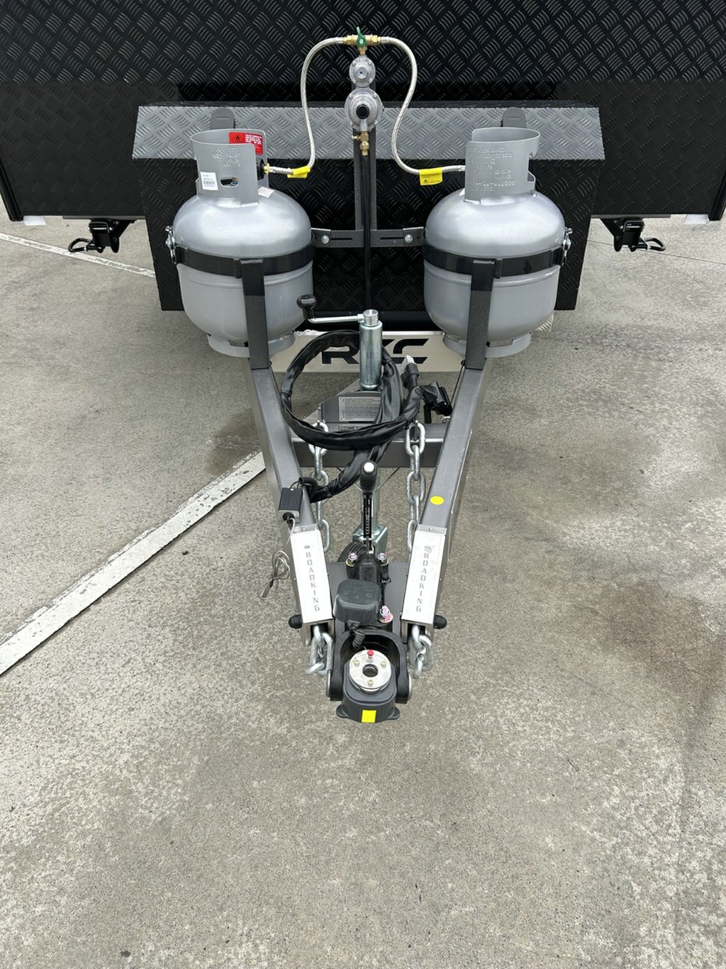 NEW 2026 LEADER CARAVANS GOLD LE DIRT ROADER CARAVAN 2 AXLE