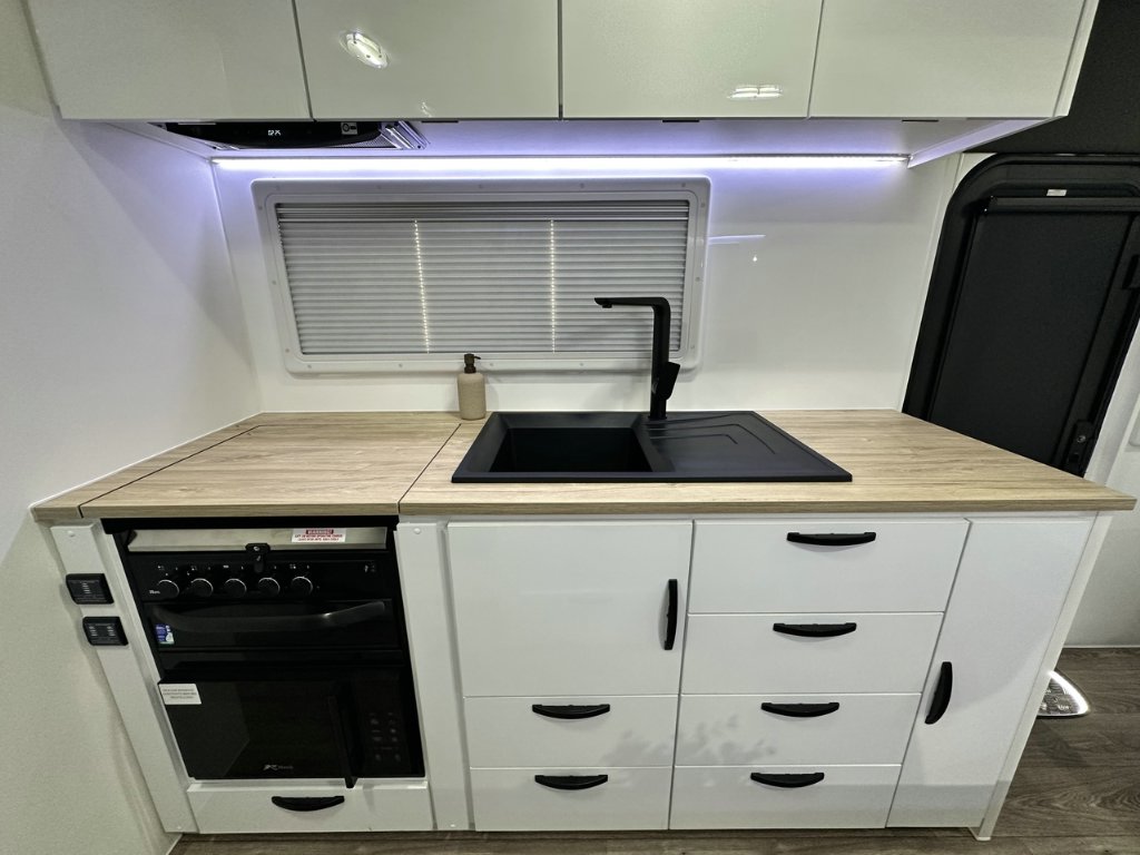 NEW 2026 LEADER CARAVANS GOLD LE CARAVAN 2 AXLE
