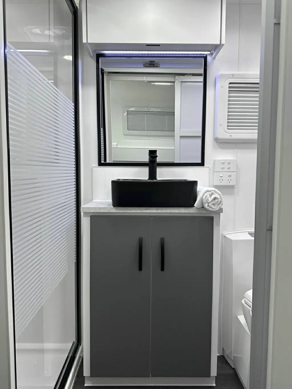 NEW 2026 LEADER CARAVANS GOLD LE CARAVAN 2 AXLE
