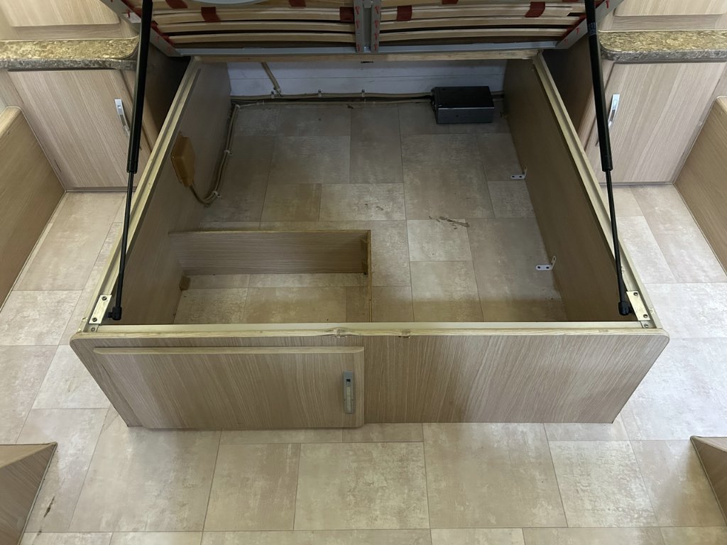 USED 2011 JAYCO DISCOVERY POP TOP 2 AXLE