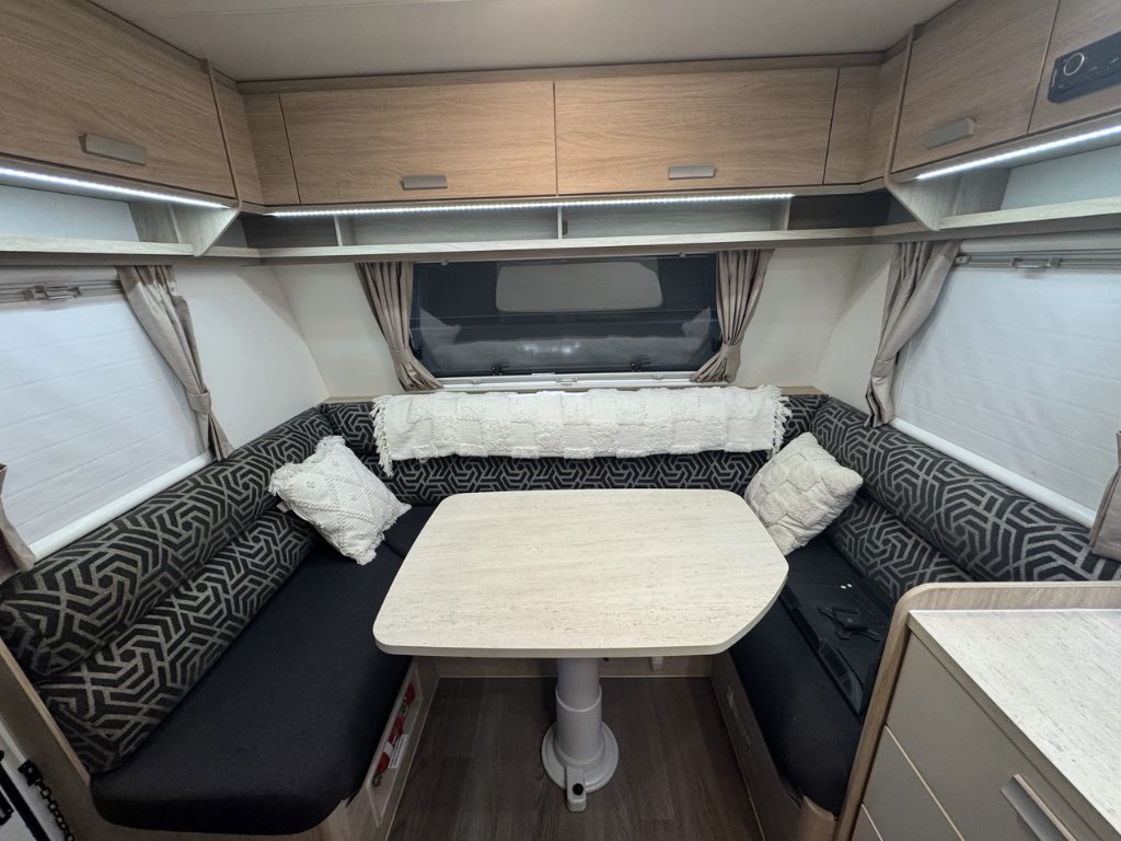USED 2017 JAYCO STARCRAFT OUTBACK CARAVAN 2 AXLE