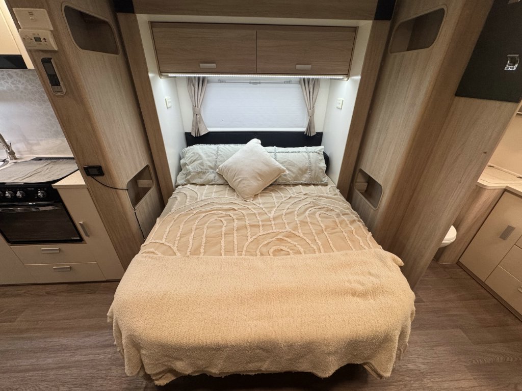 USED 2017 JAYCO STARCRAFT OUTBACK CARAVAN 2 AXLE