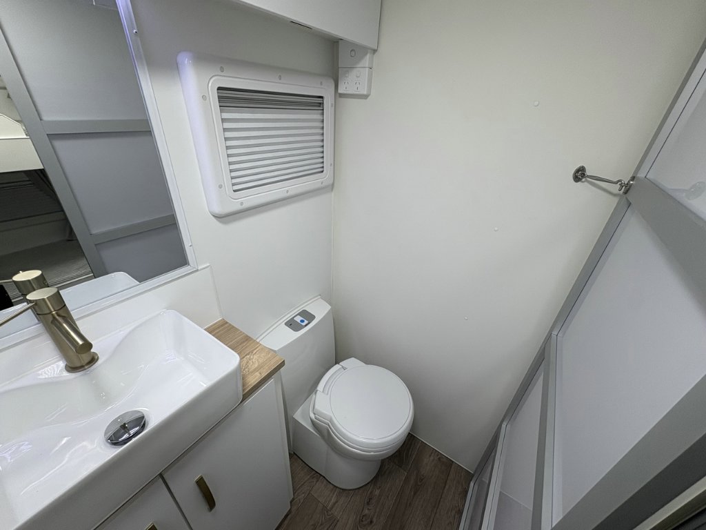 NEW 2026 LEADER CARAVANS PALLADIUM CARAVAN 2 AXLE