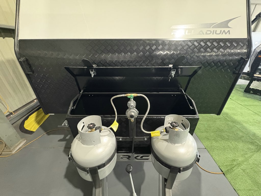 NEW 2026 LEADER CARAVANS PALLADIUM CARAVAN 2 AXLE