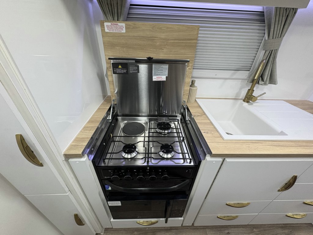 NEW 2026 LEADER CARAVANS PALLADIUM CARAVAN 2 AXLE