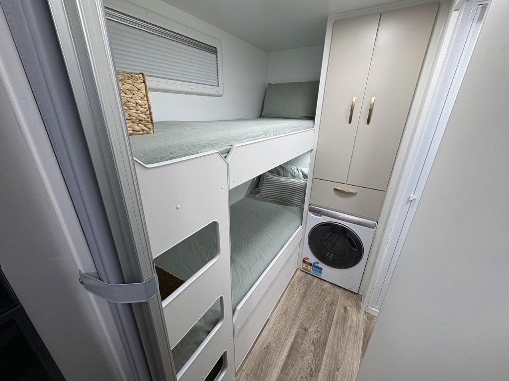 NEW 2026 LEADER CARAVANS GOLD LE CARAVAN 2 AXLE