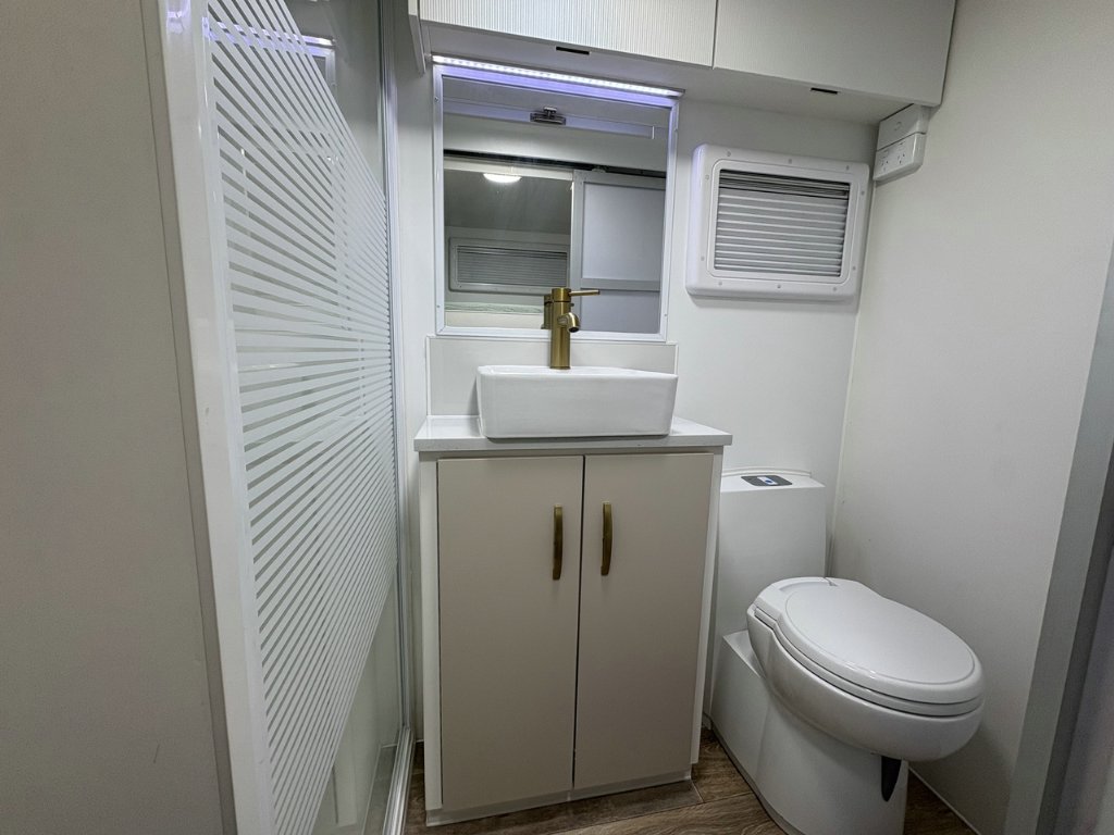 NEW 2026 LEADER CARAVANS GOLD LE CARAVAN 2 AXLE