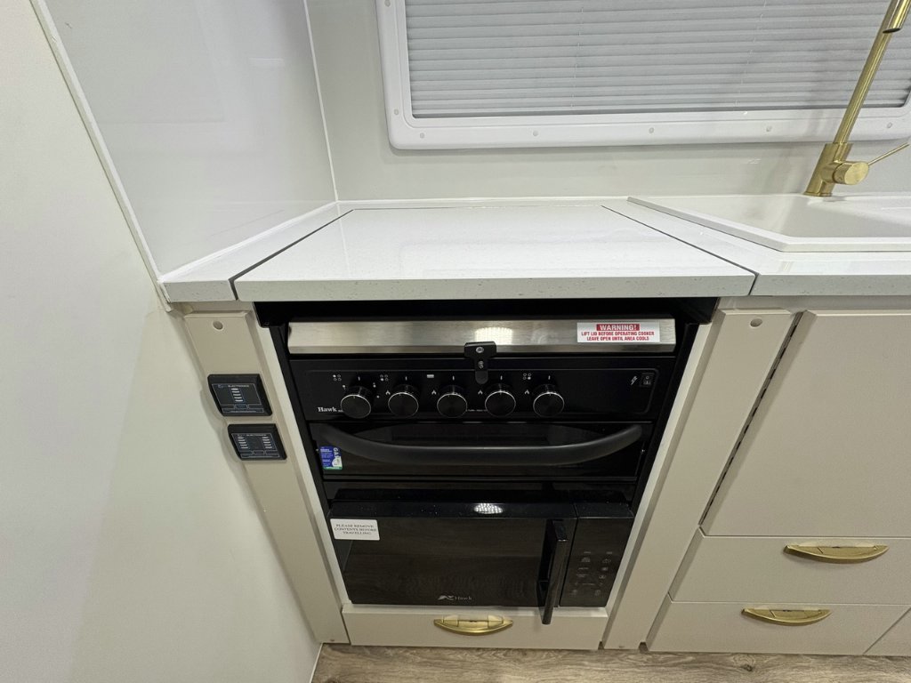 NEW 2026 LEADER CARAVANS GOLD LE CARAVAN 2 AXLE