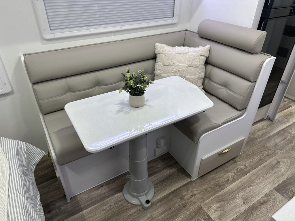 NEW 2026 LEADER CARAVANS GOLD LE CARAVAN 2 AXLE