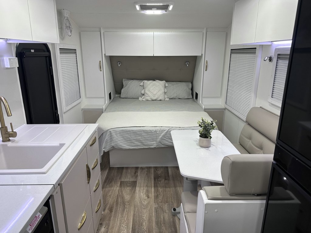 NEW 2026 LEADER CARAVANS GOLD LE CARAVAN 2 AXLE