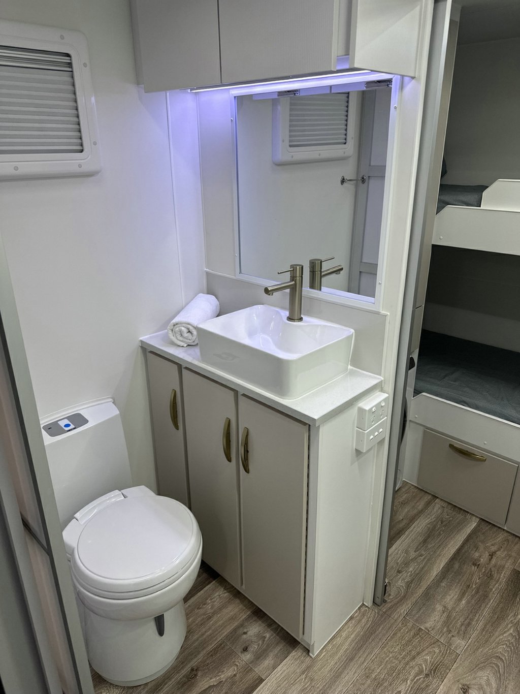 NEW 2026 LEADER CARAVANS GOLD LE CARAVAN 2 AXLE