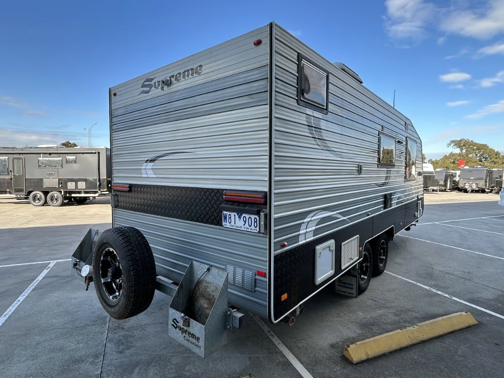 USED 2015 SUPREME EXECUTIVE CARAVAN 2 AXLE