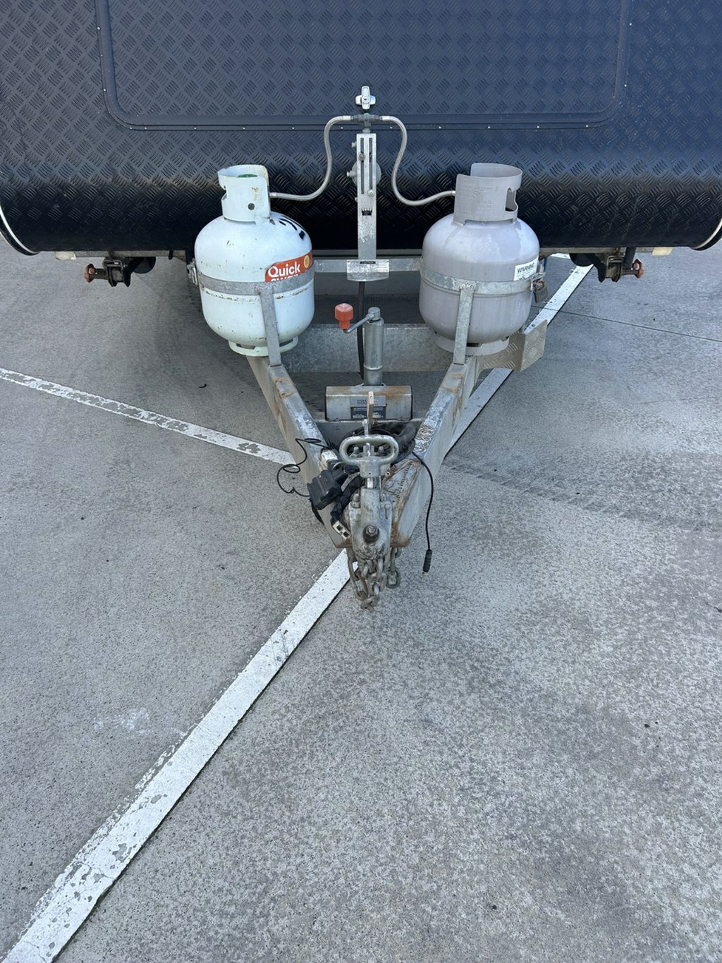 USED 2015 SUPREME EXECUTIVE CARAVAN 2 AXLE
