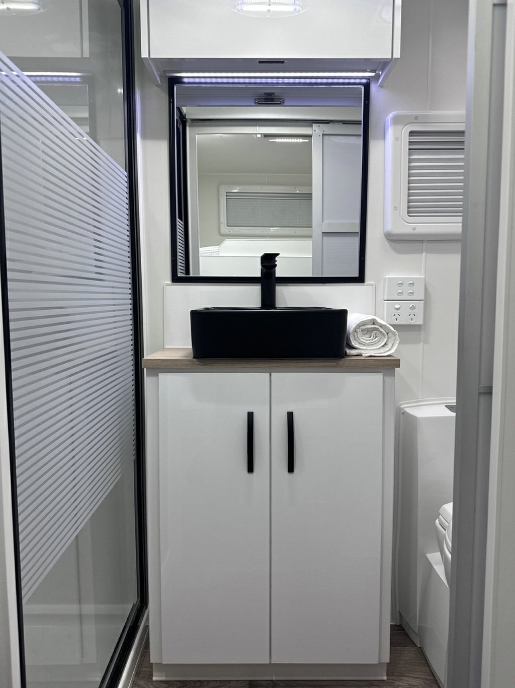 NEW 2026 LEADER CARAVANS GOLD LE CARAVAN 2 AXLE