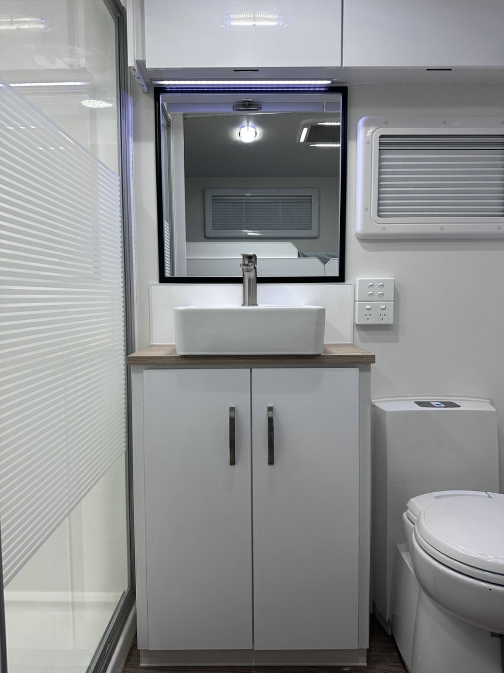 NEW 2026 LEADER CARAVANS GOLD LE CARAVAN 2 AXLE