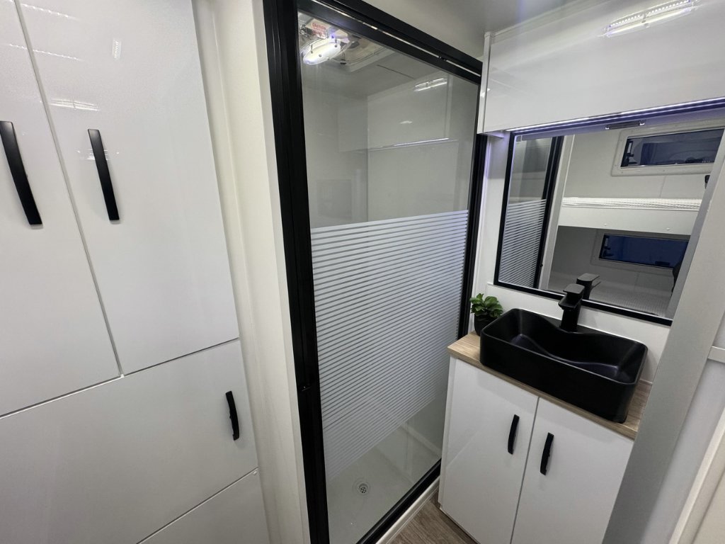 NEW 2026 LEADER CARAVANS GOLD LE CARAVAN 2 AXLE