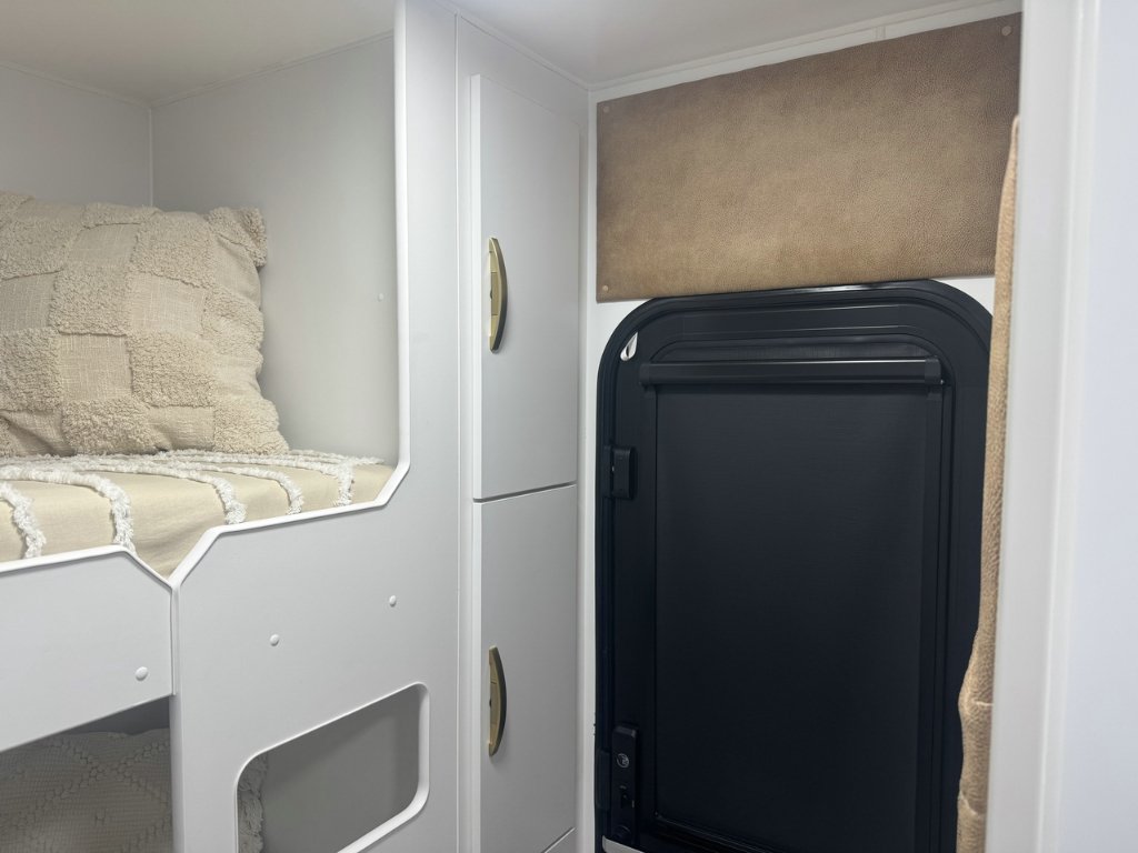 NEW 2026 LEADER CARAVANS GOLD LE CARAVAN 2 AXLE